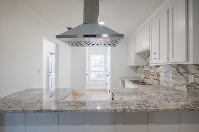 Baytree Campus Apartments in Valdosta, GA - Building Photo - Building Photo