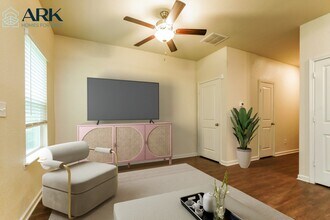 1408 Canopy Dr in East Point, GA - Building Photo - Building Photo