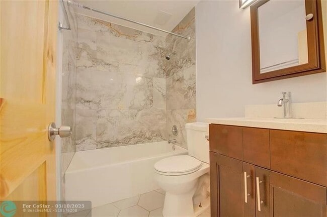 2413 NW 55th Terrace in Lauderhill, FL - Building Photo - Building Photo