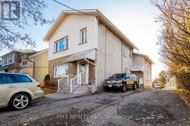 property at 393-393 King St E