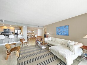 3000 N Ocean Dr, Unit 22D in Riviera Beach, FL - Building Photo - Building Photo