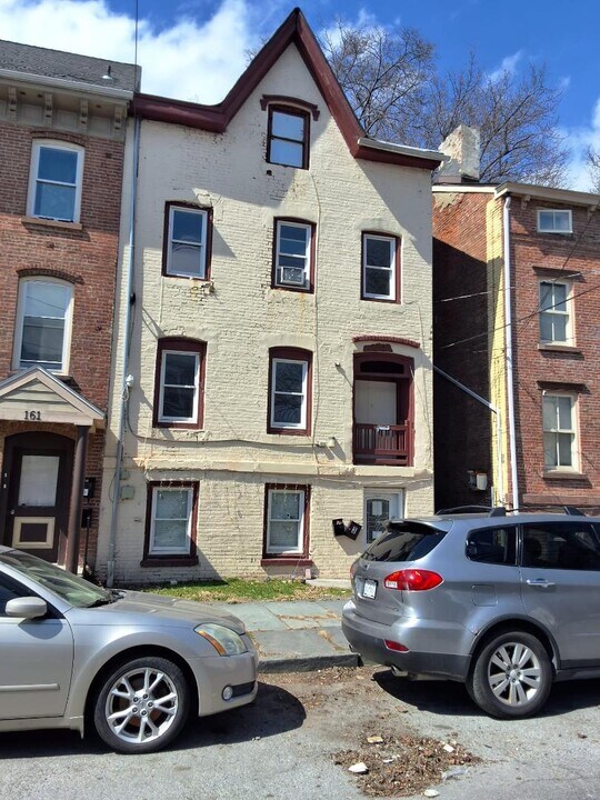 163 Chambers St in Newburgh, NY - Building Photo