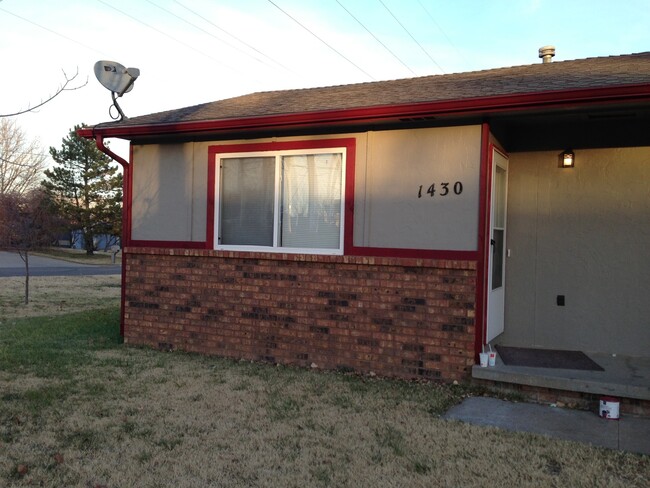 property at 1430-1430 Spencer Dr