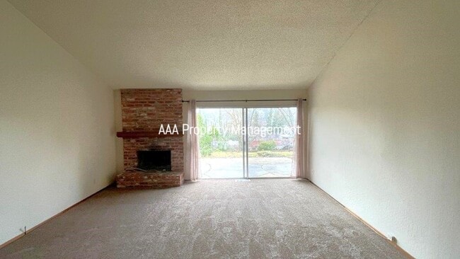 170 Donegal Way in Martinez, CA - Building Photo - Building Photo