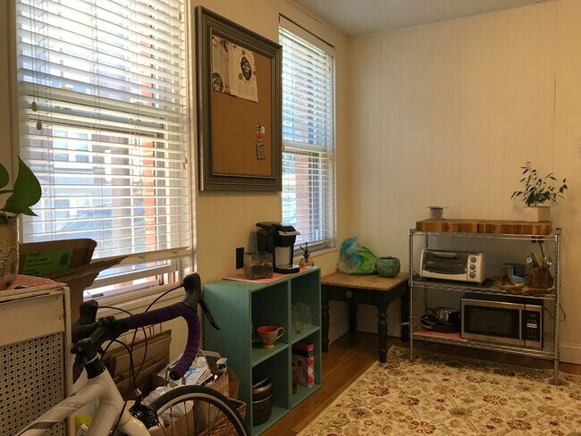 124 Sutherland Rd, Unit 1 in Boston, MA - Building Photo - Building Photo