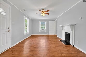 206 Augusta St in West Columbia, SC - Building Photo - Building Photo