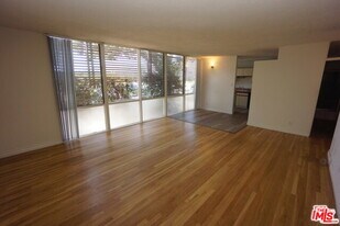 11133 ROSE Ave in Los Angeles, CA - Building Photo
