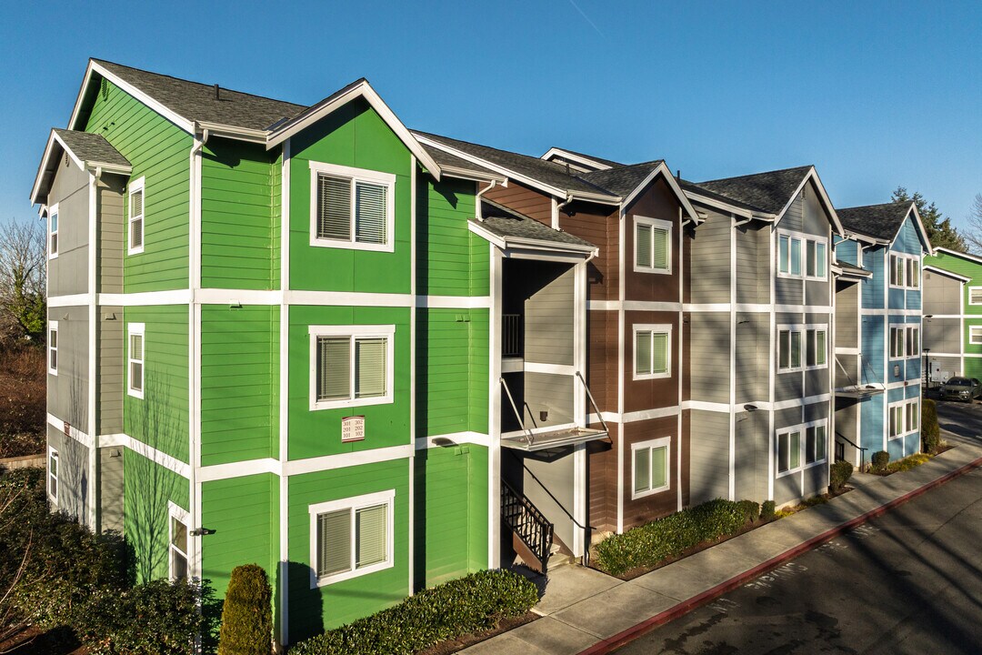 Multani Apartment Homes in Kent, WA - Foto de edificio