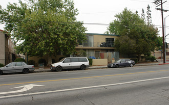 8711 Langdon Avenue Apartments