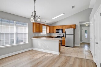 5837 Creek Station Dr in Pensacola, FL - Building Photo - Building Photo