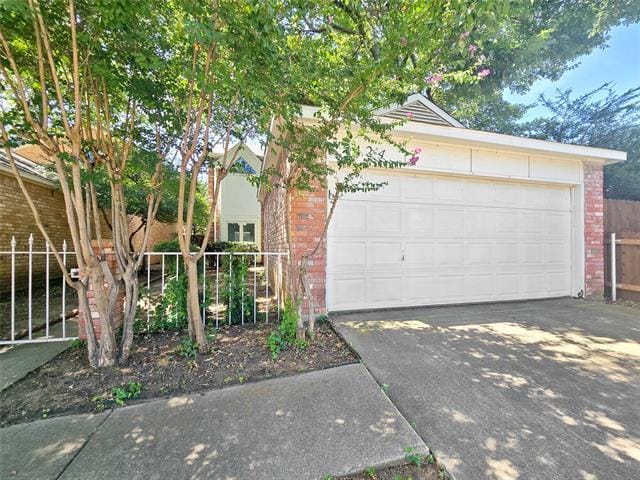 property at 424 Sycamore Ln