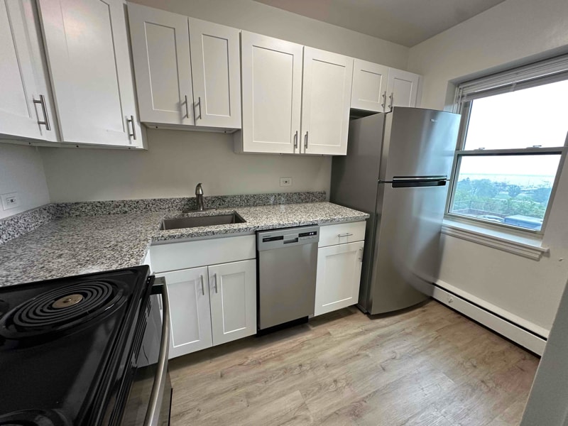 1560 N Prospect Ave in Milwaukee, WI - Building Photo