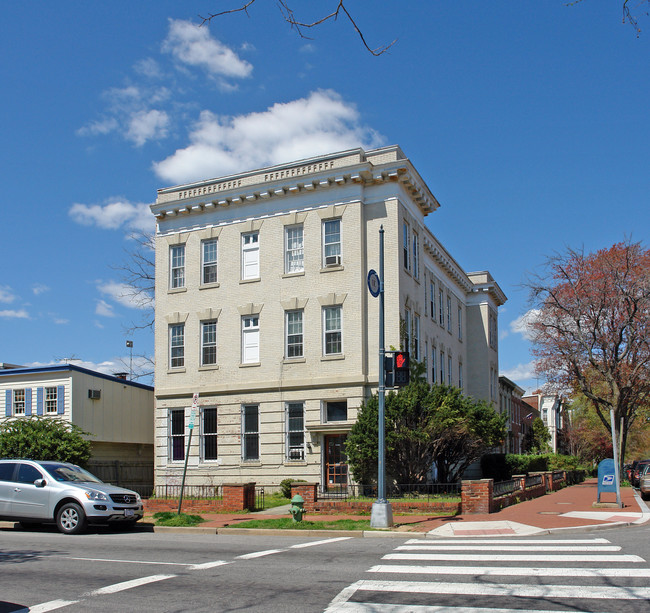 133 7TH STREET in Washington, DC - Foto de edificio - Building Photo