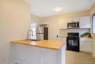 1484 Virginia Park St, Unit Upper in Detroit, MI - Building Photo - Building Photo