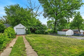 44 Jendale Ct in Jennings, MO - Building Photo - Building Photo