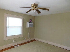 825 S Emporia St in El Dorado, KS - Building Photo - Building Photo