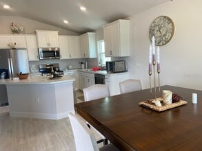 1176 Citrus Landings Blvd in Davenport, FL - Building Photo - Building Photo