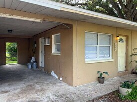 1645 Linwood Ave in Alva, FL - Building Photo