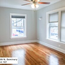 2909 N Seminary Ave, Unit A in Chicago, IL - Building Photo - Building Photo