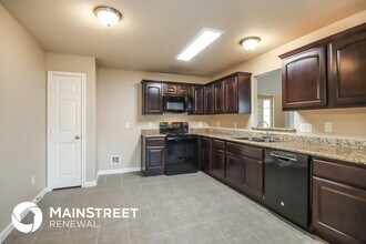 308 Broken Pine Ct in Conroe, TX - Foto de edificio - Building Photo