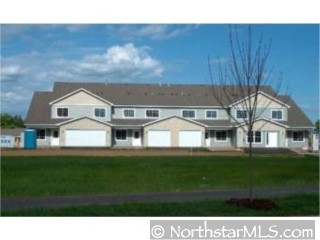 Stone Brook Condominiums in River Falls, WI - Building Photo - Building Photo