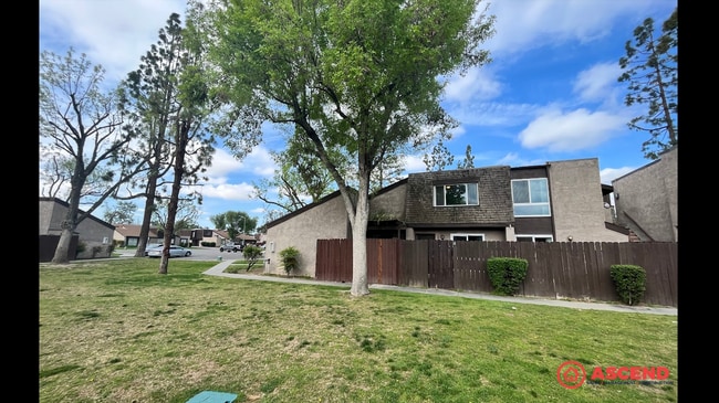 2200 Cedro Ct in Bakersfield, CA - Building Photo - Building Photo