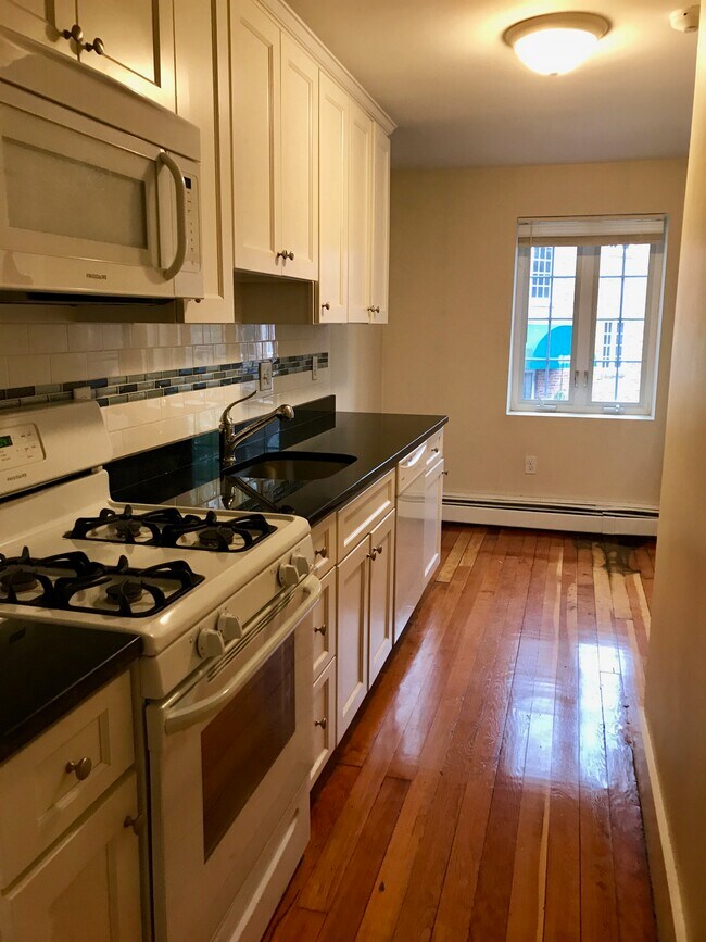 8 Mount Ida St Rentals in Newton, MA