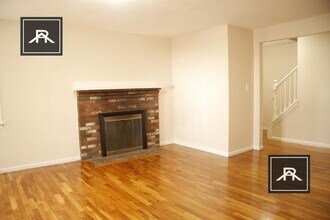 8 Dragon Ct Cir in Woburn, MA - Building Photo - Building Photo