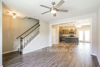 2402 Danilynn Dr in Nashville, TN - Building Photo - Building Photo