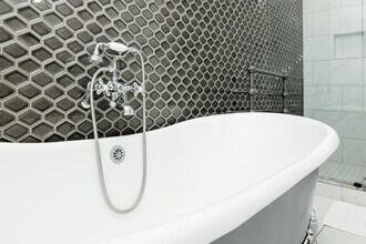 1421 Elm St in Cincinnati, OH - Building Photo - Building Photo