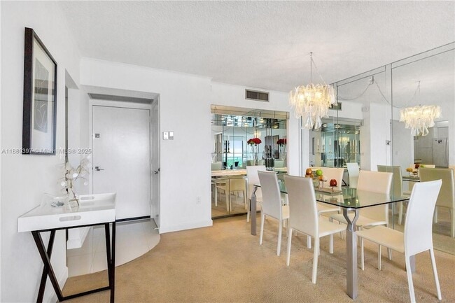 3701 N Country Club Dr, Unit 1604 in Aventura, FL - Building Photo - Building Photo