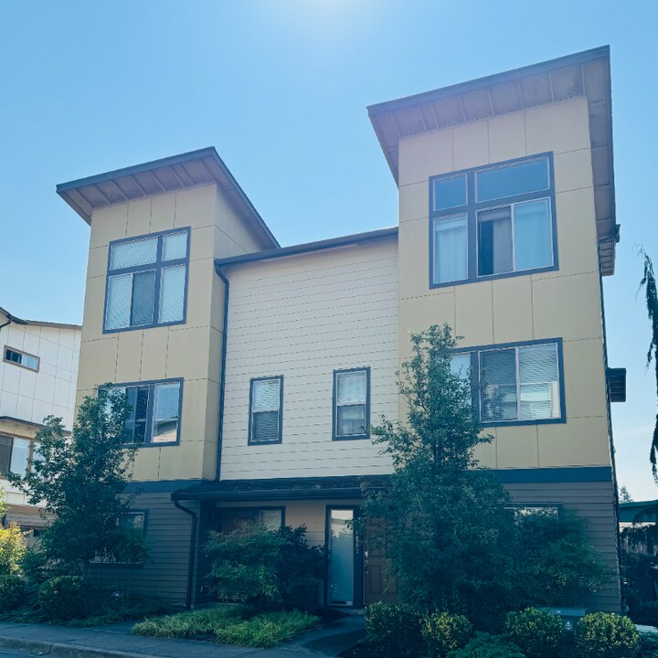 4507 NE 3rd Ln in Renton, WA - Building Photo