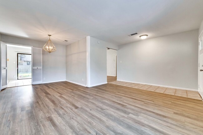 4009 Biscay Dr in Austin, TX - Building Photo - Building Photo