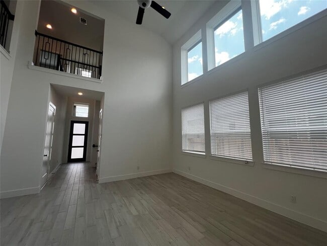 10931 Cres Spg Dr in Missouri City, TX - Building Photo - Building Photo