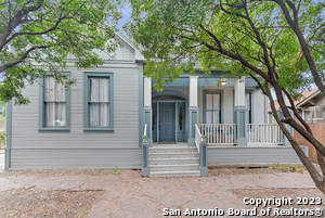 1107 E Quincy St in San Antonio, TX - Building Photo