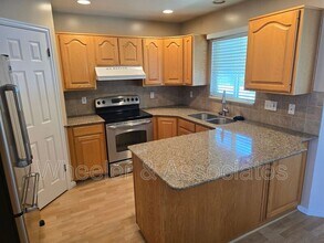 5593 S 3375 W in Roy, UT - Foto de edificio - Building Photo