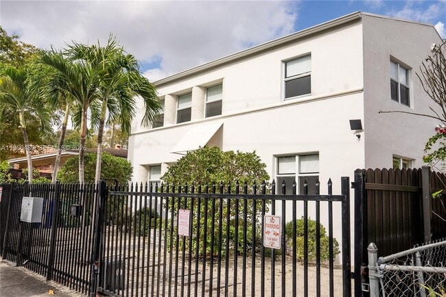 509 NE 64th St in Miami, FL - Building Photo - Building Photo