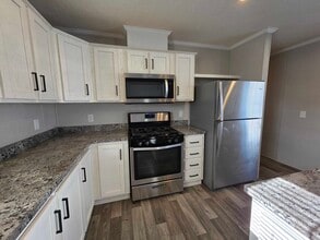 3730 Birch St in Village of Clarkston, MI - Building Photo - Building Photo