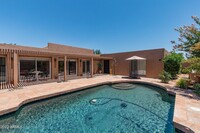 8019 N 73rd St in Scottsdale, AZ - Foto de edificio - Building Photo