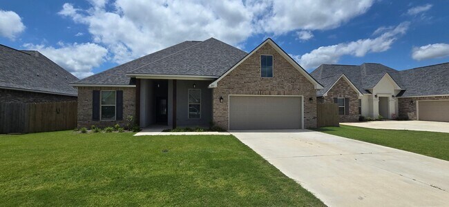 207 St Edmunds Wy in Bossier City, LA - Building Photo - Building Photo