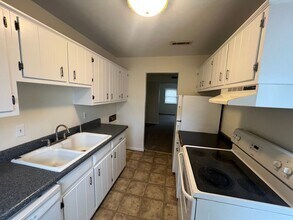 934 Maryland Ave in Virginia Beach, VA - Building Photo - Building Photo