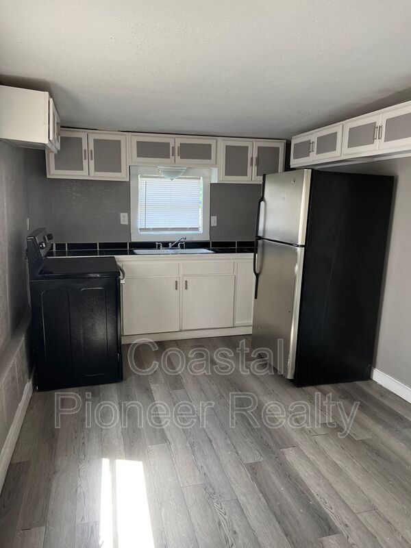 7018 Washington St in Port Richey, FL - Building Photo - Building Photo