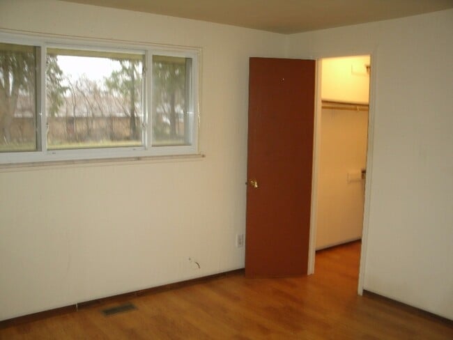 7948 Stockbridge Dr in Huber Heights, OH - Building Photo - Building Photo