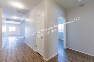 17092 S Mesa Shadows Dr in Vail, AZ - Building Photo - Building Photo