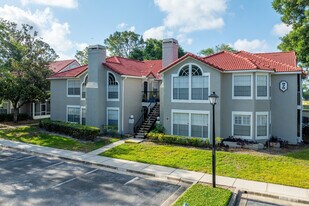 Hunter's Chase in Casselberry, FL - Building Photo