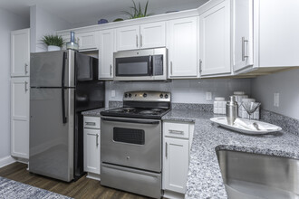 Auburn Gate Apartments in Auburn Hills, MI - Foto de edificio - Interior Photo