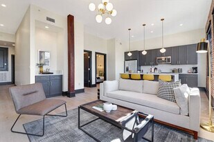 1148 S Peters St in New Orleans, LA - Building Photo