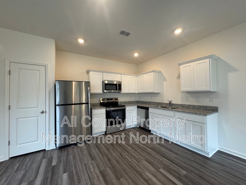 268 Rydal Wy in Winder, GA - Building Photo