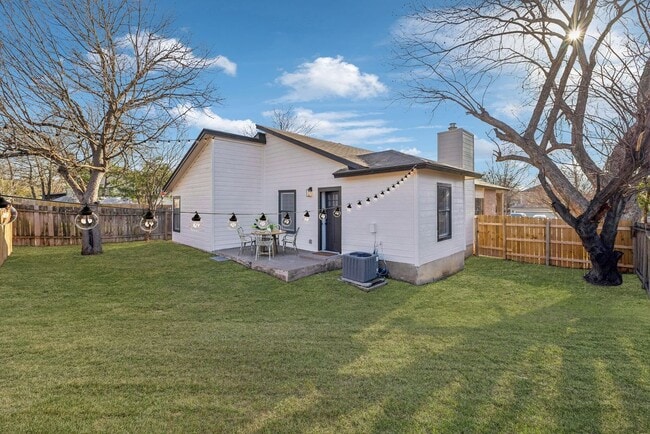 4723 Saddle Ridge in San Antonio, TX - Building Photo - Building Photo