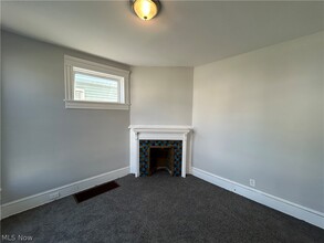 2186 E 97th St in Cleveland, OH - Foto de edificio - Building Photo